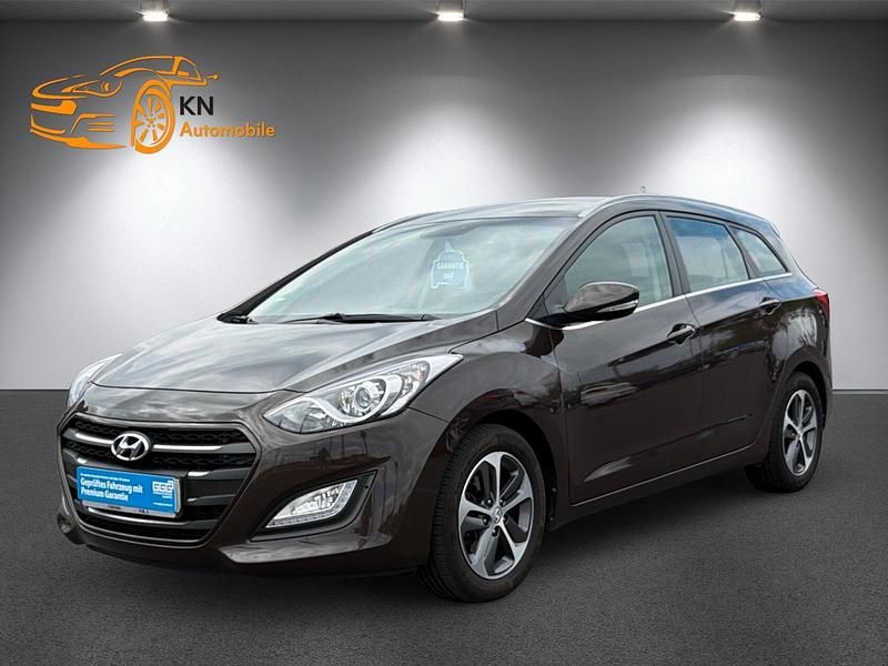 Gebraucht Hyundai i30 110 PS (80 kW) 2017 Braun Kombi