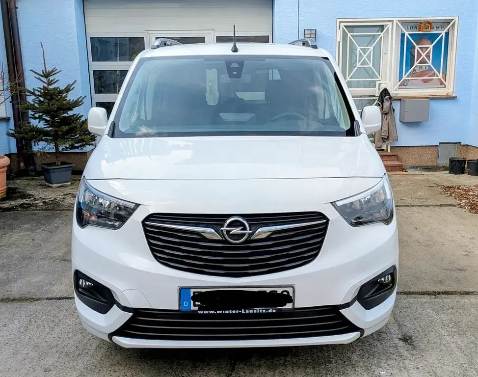 Gebraucht Opel Combo Life Edition 102 PS (75 kW) 2021 Weiß Van / Kleinbus