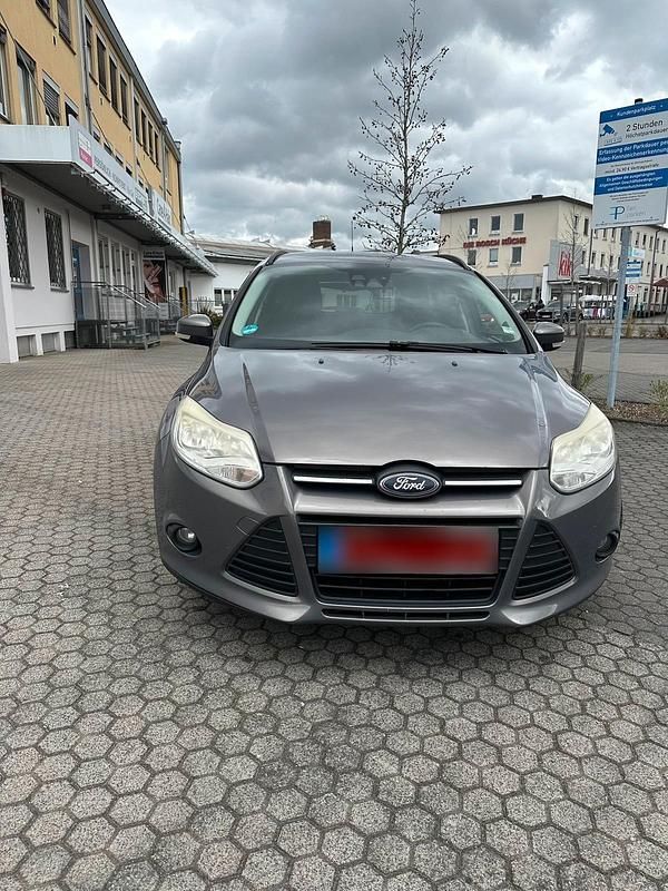Gebraucht Ford Focus 116 PS (85 kW) 2011 Braun Kombi