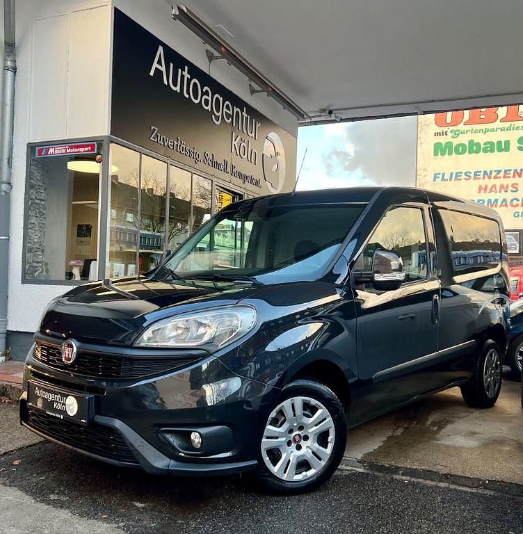 Schwarz Gebraucht 2015 Fiat Doblò Van / Kleinbus | 3.990 € (Fairer Preis) - Bild 1/4
