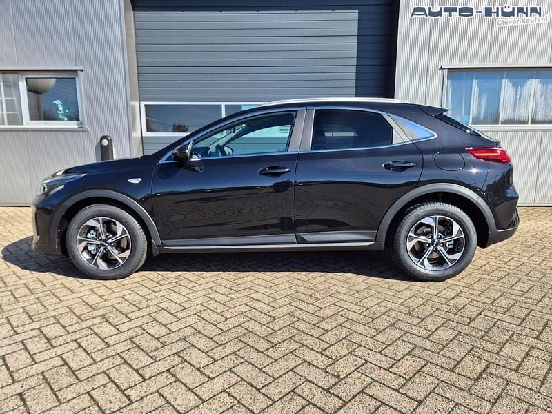 Neu Kia XCeed 150 PS (110 kW) 2026 Zilinaschwarz metallic SUV