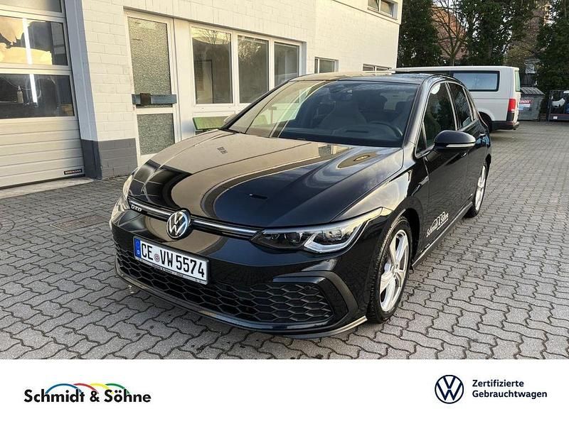 Deep black perleffekt (metallic) Gebraucht 2024 VW Golf VIII GTD Limousine | 41.989 € - Bild 1/4