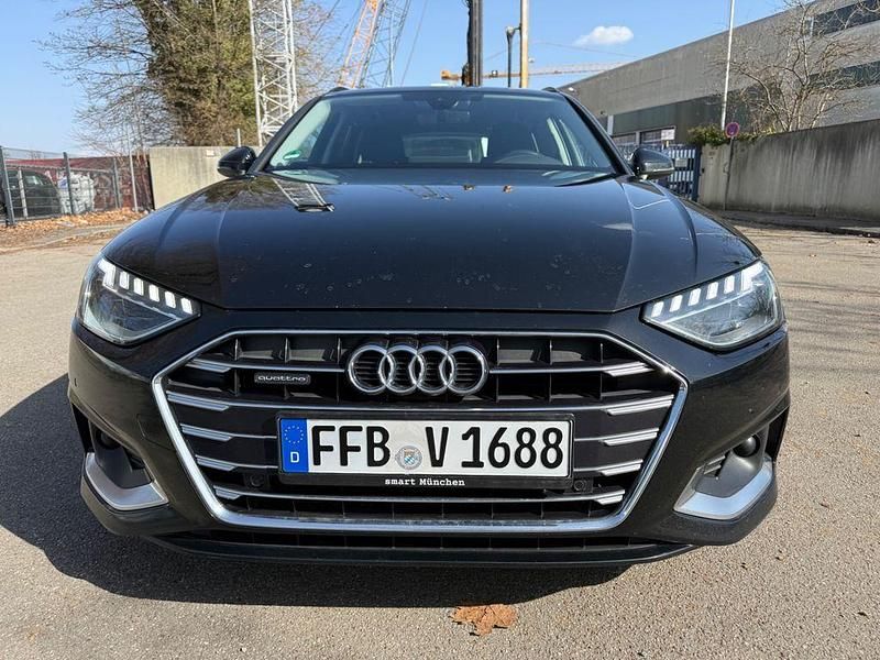 Gebraucht Audi A4 Advanced 190 PS (139 kW) 2020 Brillantschwarz Kombi