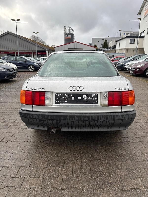Gebraucht Audi 80 116 PS (85 kW) 1991 Grau Limousine