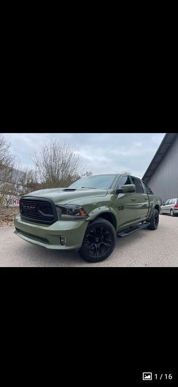 Grün Gebraucht 2018 Dodge Ram Abholung | 37.900 € (Fairer Preis) - Bild 1/4