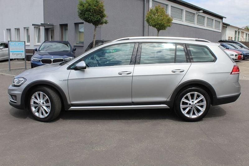 Silber Gebraucht 2020 VW Golf Alltrack Kombi | 23.980 € (Fairer Preis) - Bild 1/4