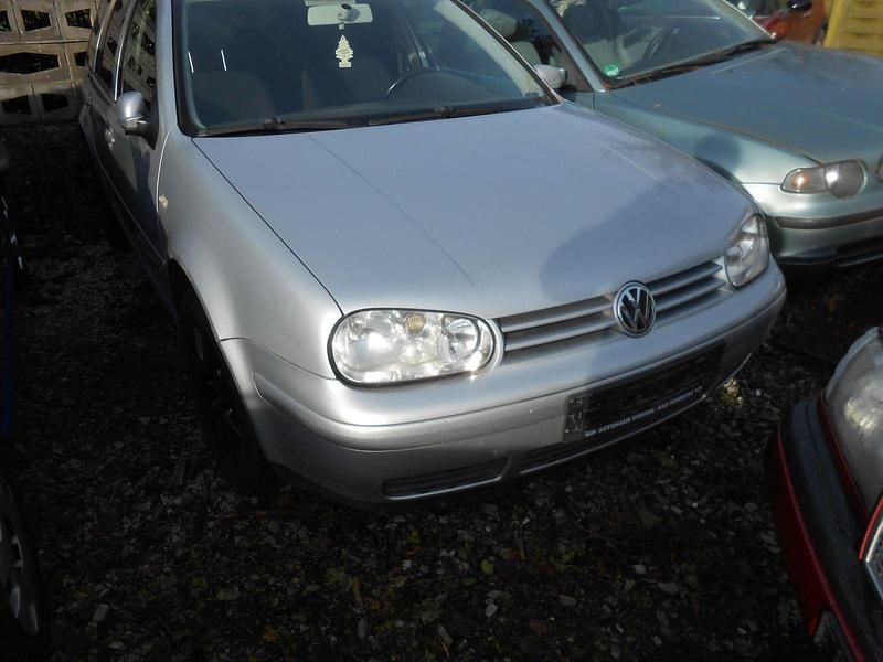 Gebraucht VW Golf IV Pacific 102 PS (75 kW) 2004 Silber Kombi