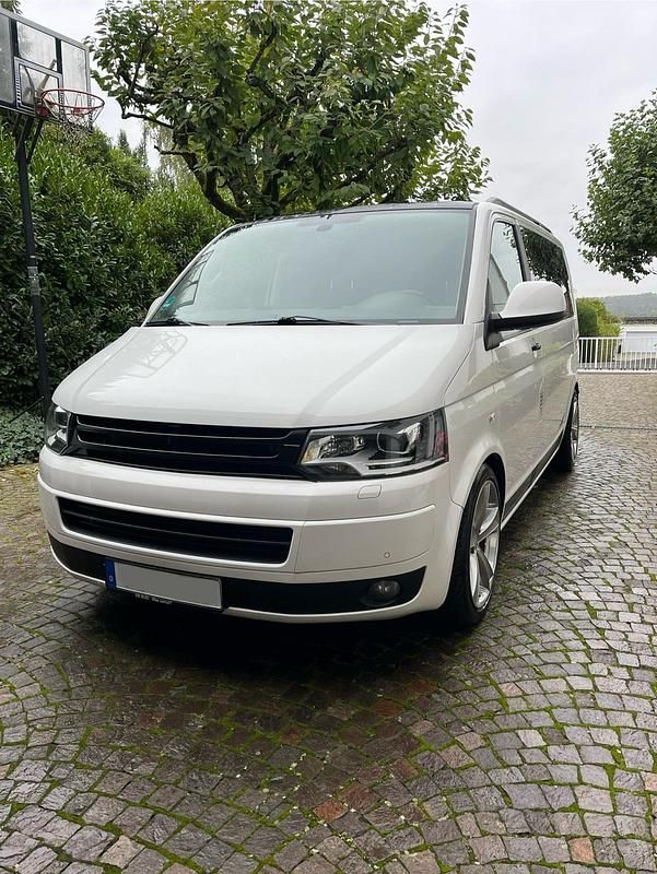 Gebraucht VW Multivan Edition 180 PS (132 kW) 2012 Weiß Van