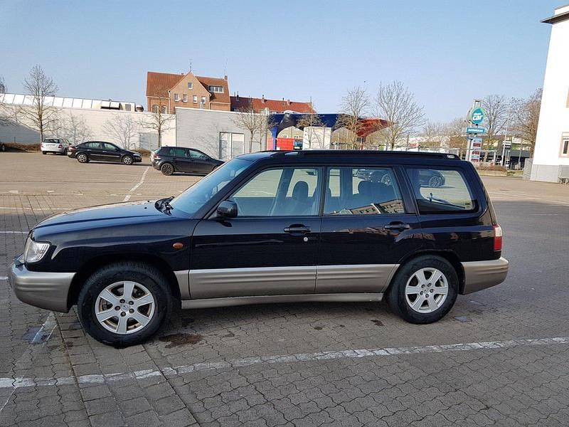 Gebraucht Subaru Forester 125 PS (91 kW) 2001 Andere farben SUV