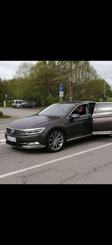 Gebraucht VW Passat Highline 220 PS (161 kW) 2015 Braun Limousine