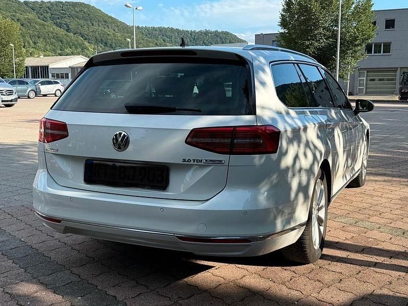 Gebraucht VW Passat Highline 150 PS (110 kW) 2016 Weiß Kombi