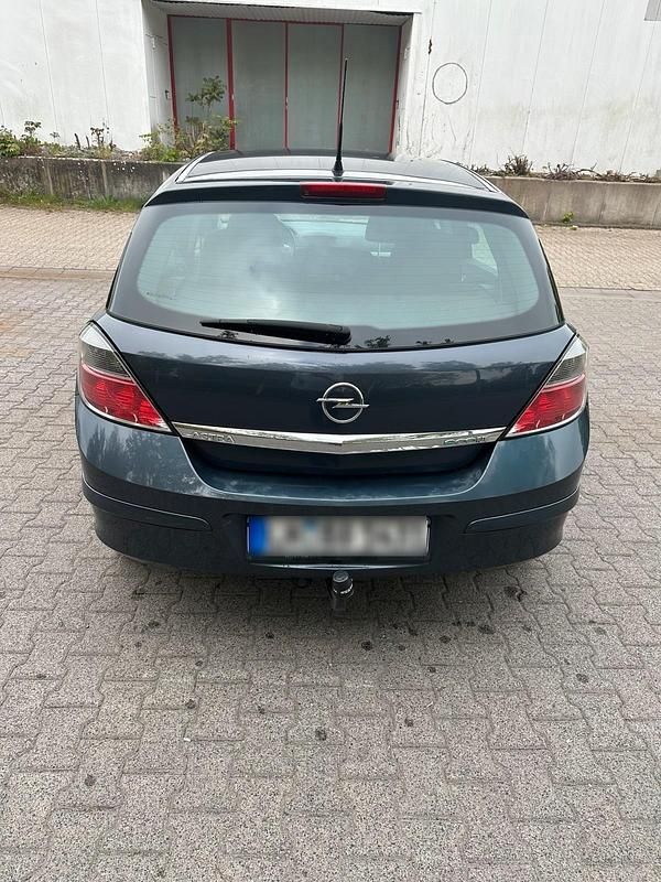 Usata Opel Astra 75 CV (55 kW) 2009 Blu Utilitaria