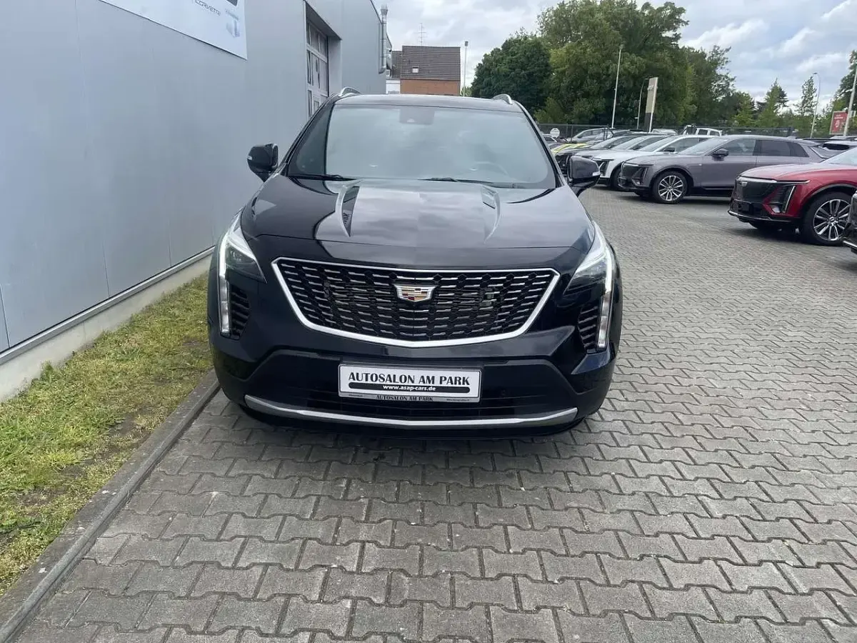 Gebraucht Cadillac XT4 174 PS (127 kW) 2021 Stellarblack metallic SUV