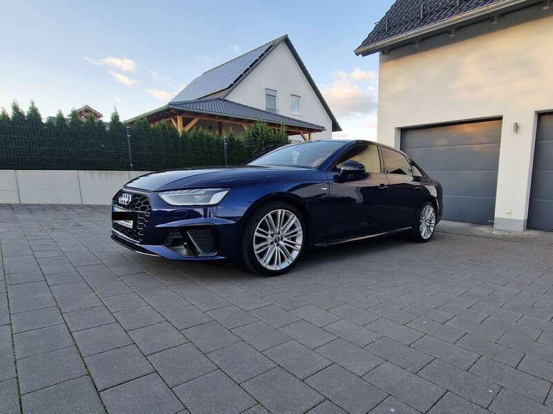 Blau Gebraucht 2020 Audi A4 S-Line Limousine | 31.200 € (Fairer Preis) - Bild 1/4
