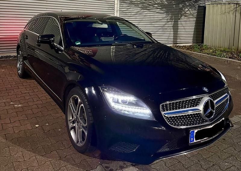 Gebraucht Mercedes CLS250 Shooting Brake 204 PS (150 kW) 2016 Schwarz Kombi