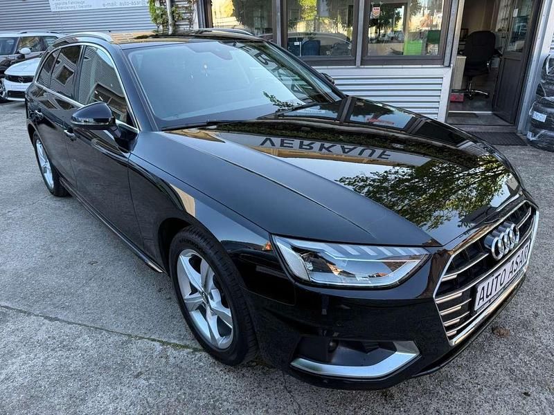 Używany Audi A4 Advanced 163 KM (119 kW) 2022 Czarny Kombi