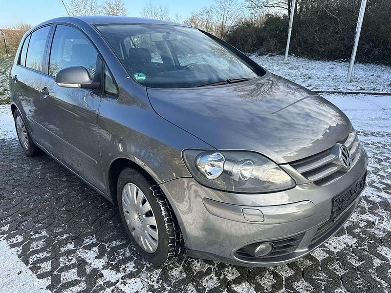Grau Gebraucht 2006 VW Golf Comfortline Limousine | 5.999 € (Etwas zu teuer) - Bild 1/4
