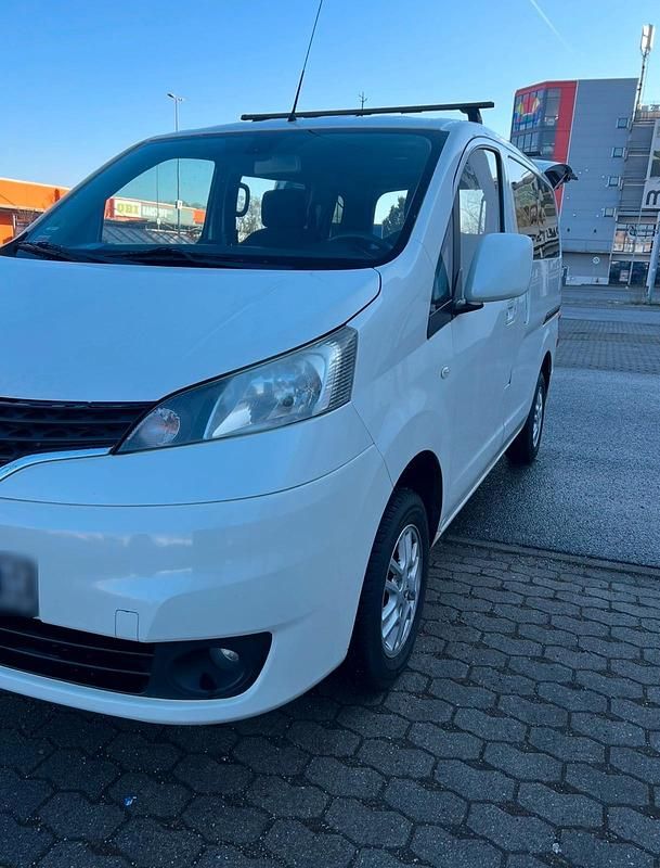Gebraucht Nissan Evalia 110 PS (80 kW) 2015 Weiß Van / Kleinbus