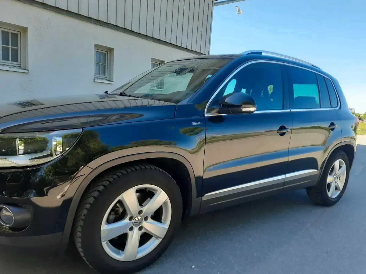 Gebraucht VW Tiguan 125 PS (91 kW) 2016 Schwarz SUV