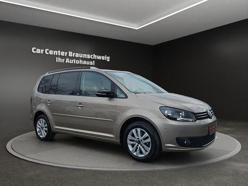 Gebraucht VW Touran Style 140 PS (102 kW) 2012 Beige Van / Kleinbus