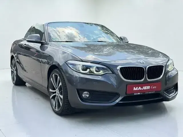 Gebraucht BMW 220 Advantage 184 PS (135 kW) 2019 Grau Cabrio