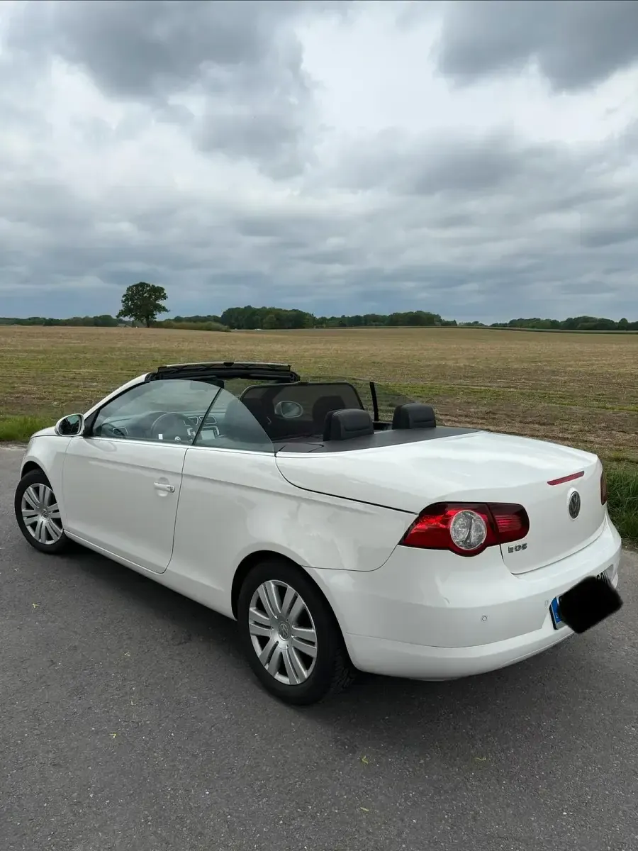 Gebraucht VW Eos 140 PS (102 kW) 2009 Weiß Cabrio