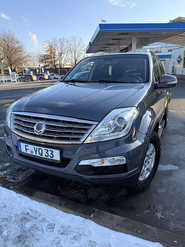 Gebraucht Ssangyong (KGM) Rexton 178 PS (130 kW) 2017 Grau SUV