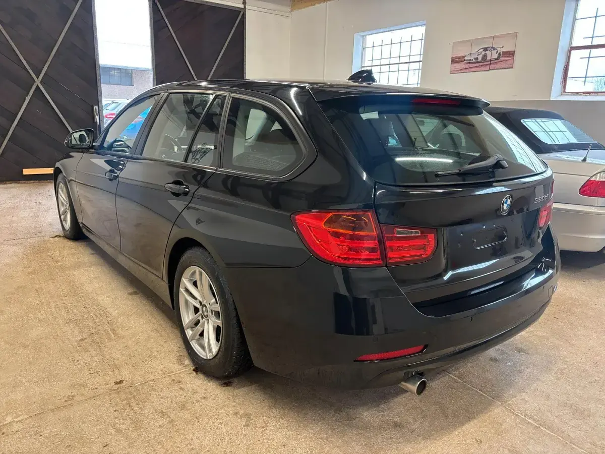 Gebraucht BMW 320 163 PS (119 kW) 2014 Schwarz Kombi