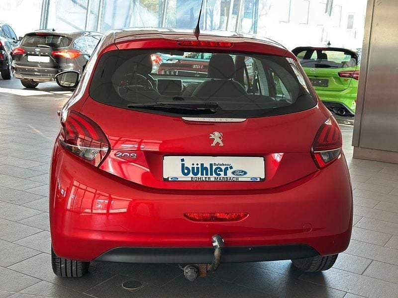 Gebraucht Peugeot 208 Active 82 PS (60 kW) 2019 Rot Kleinwagen