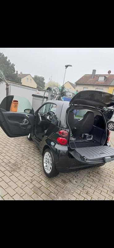 Gebraucht Smart ForTwo Coupé 71 PS (52 kW) 2011 Schwarz Coupé