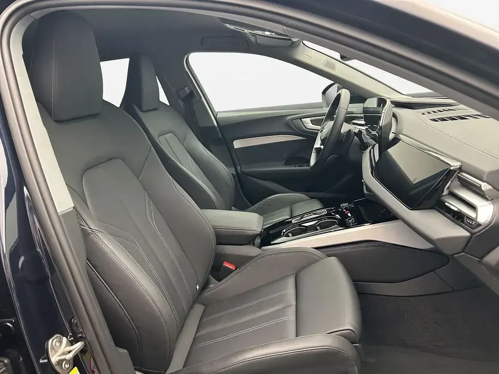 Gebraucht Audi A5 Ambiente 204 PS (150 kW) 2025 Firmamentblau metallic Kombi