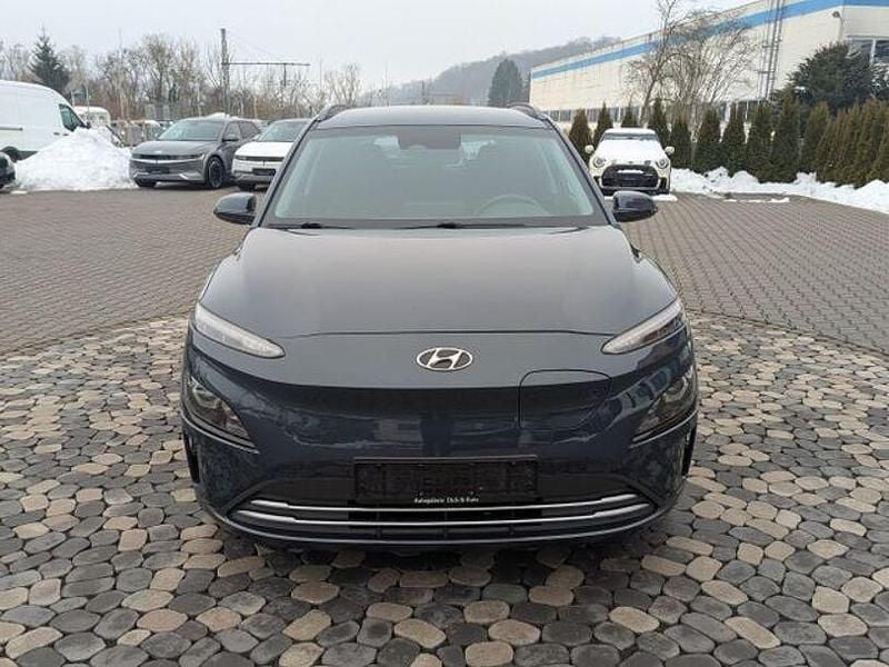 Gebraucht Hyundai Kona Edition 30+ 100 kW (136 PS) 2021 Blau SUV