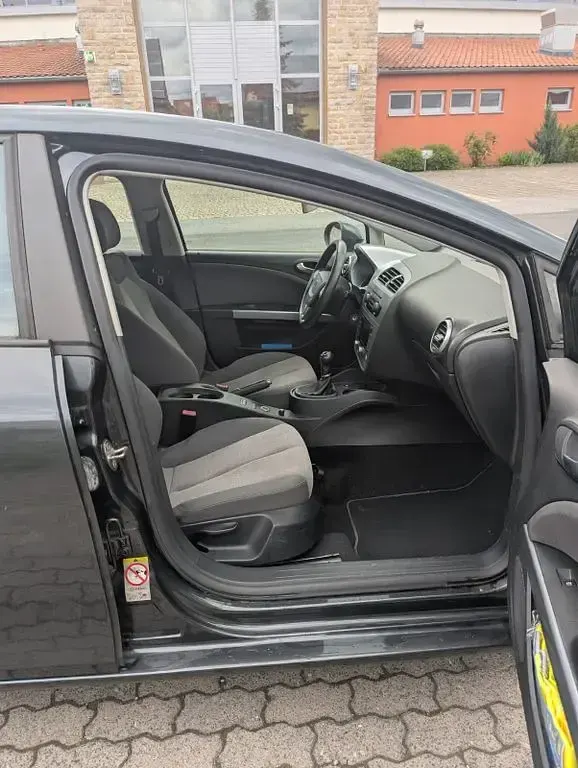 Gebraucht Seat Leon 125 PS (91 kW) 2011 Grau Kleinwagen