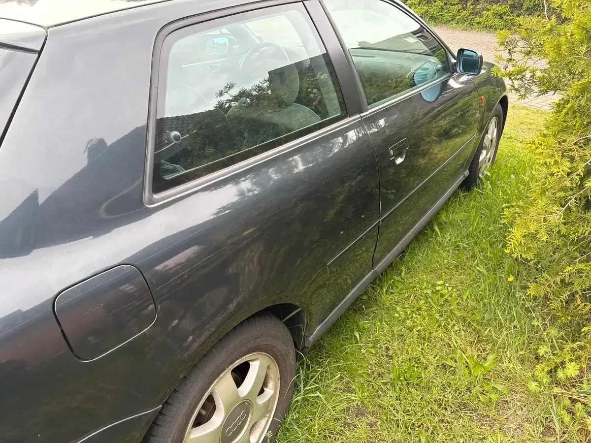 Gebraucht Audi A3 101 PS (74 kW) 1997 Schwarz Kleinwagen