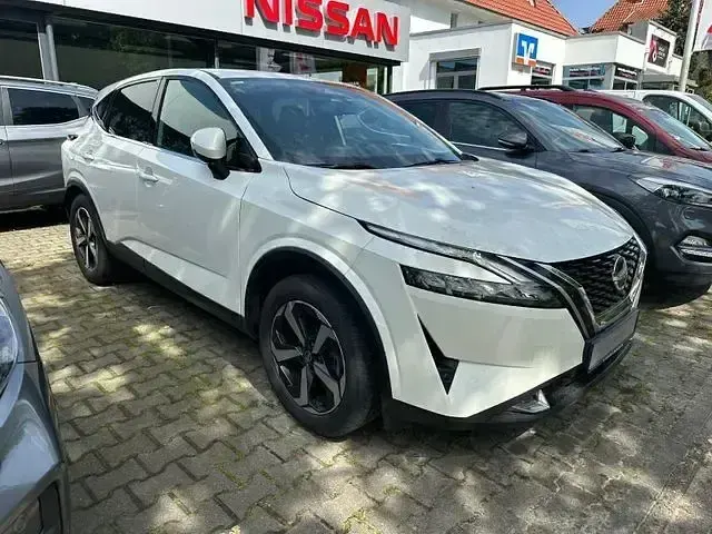 Gebraucht Nissan Qashqai 140 PS (102 kW) 2022 Weiß SUV