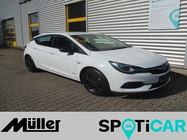 Weiß Gebraucht 2021 Opel Astra Design & Tech Limousine | 16.650 € (Fairer Preis) - Bild 1/4