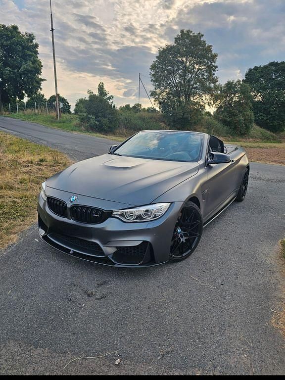 Grau Gebraucht 2016 BMW M4 Cabriolet M Performance Cabrio | 49.900 € (Fairer Preis) - Bild 1/4