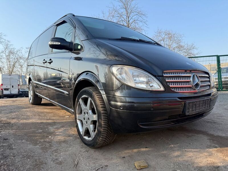 Schwarz Gebraucht 2007 Mercedes Viano Van / Kleinbus | 8.990 € (Guter Preis) - Bild 1/4