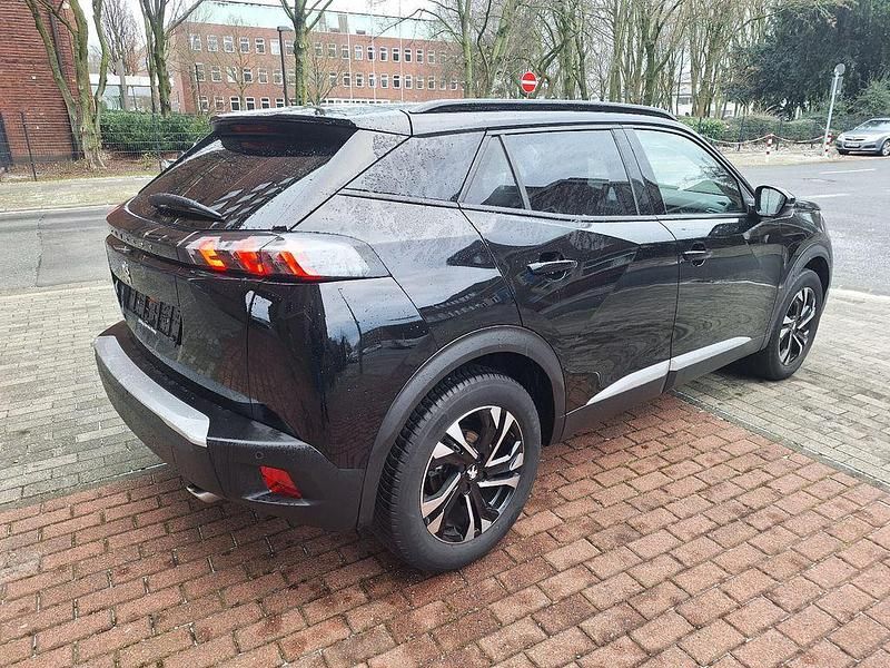 Gebraucht Peugeot 2008 Allure 131 PS (96 kW) 2022 SUV