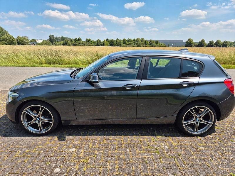 Gebraucht BMW 120 Sport Line 184 PS (135 kW) 2013 Grau Kleinwagen