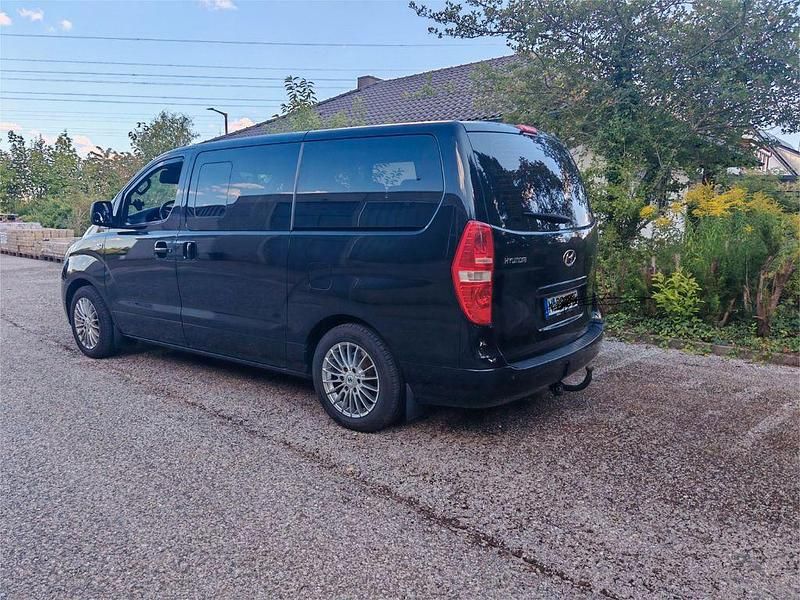 Gebraucht Hyundai H-1 Comfort 170 PS (125 kW) 2011 Schwarz Van / Kleinbus