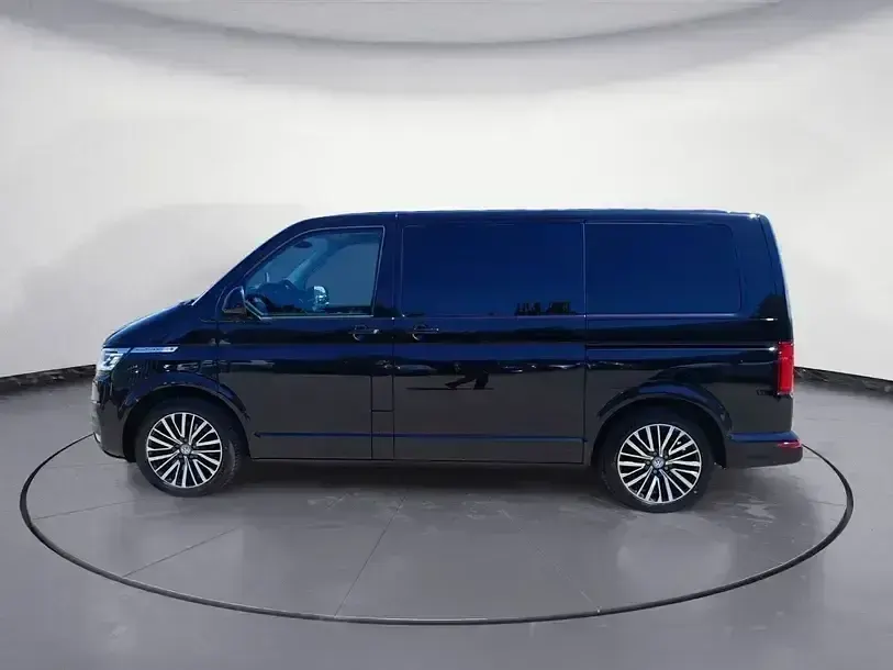 Gebraucht VW Multivan Highline 204 PS (150 kW) 2022 Schwarz Van / Kleinbus