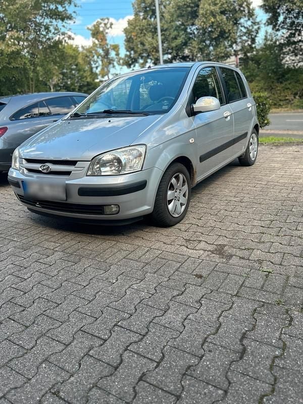 Grau Gebraucht 2004 Hyundai Getz Kleinwagen | 1.000 € (Guter Preis) - Bild 1/4