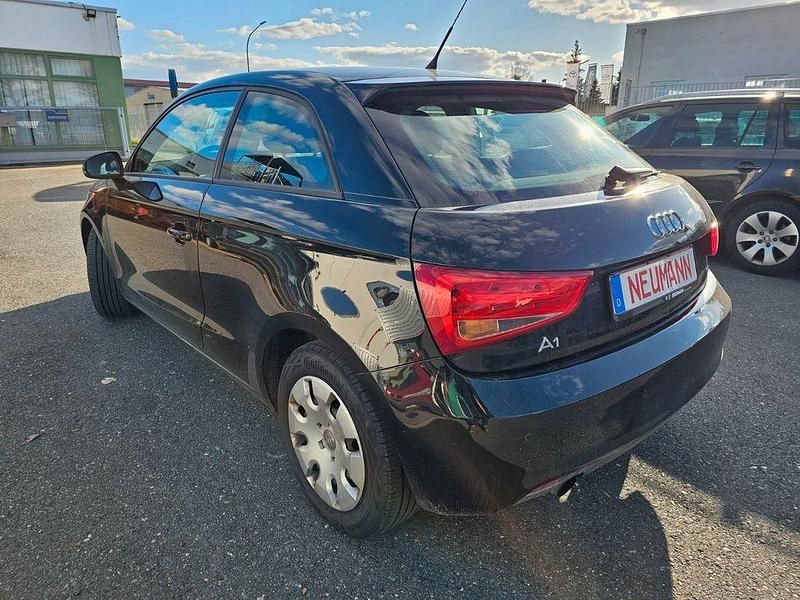 Gebraucht Audi A1 Sport 105 PS (77 kW) 2011 Schwarz Kleinwagen