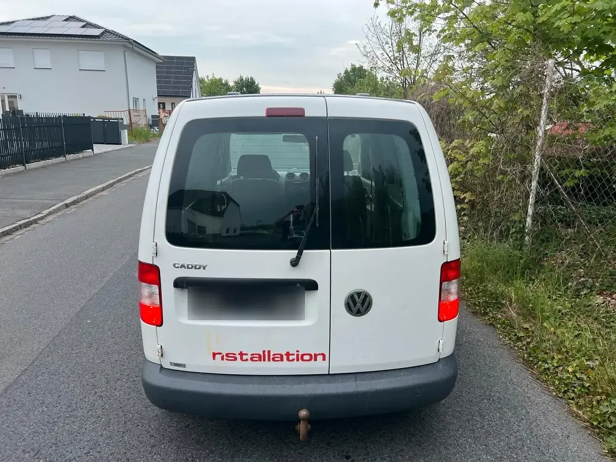 Gebraucht VW Caddy 75 PS (55 kW) 2009 Weiß Van / Kleinbus