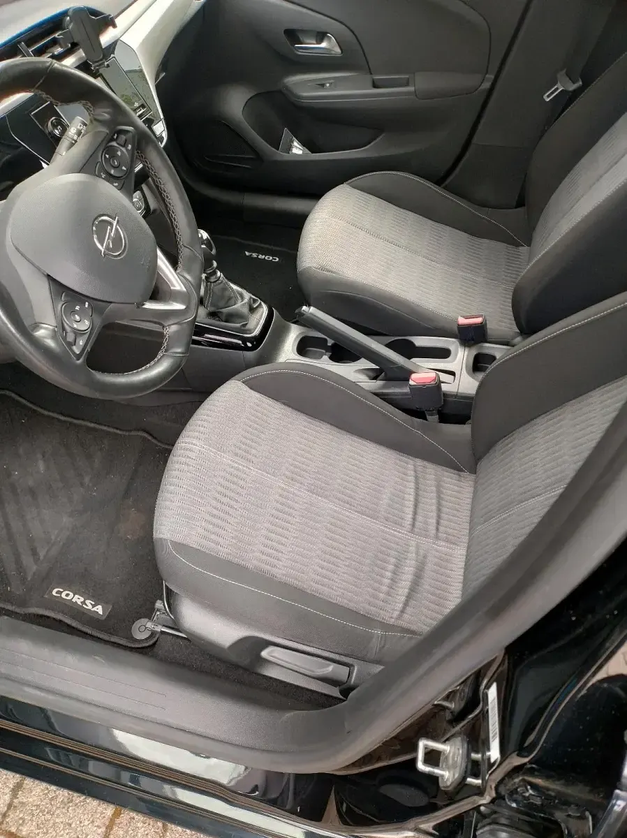 Gebraucht Opel Corsa 101 PS (74 kW) 2020 Schwarz Kleinwagen