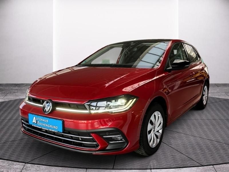 Gebraucht VW Polo Style 110 PS (80 kW) 2022 Kings red metallic deep black perleffekt (metallic) Kleinwagen