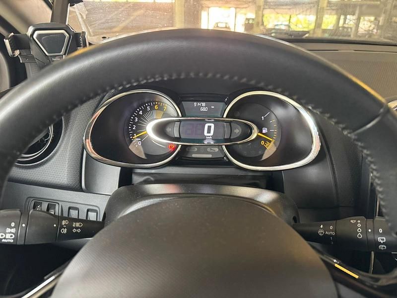 Gebraucht Renault Clio IV Initiale Paris 73 PS (53 kW) 2013 Schwarz Kleinwagen