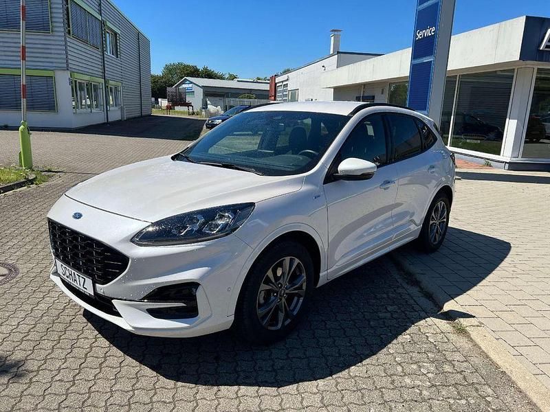 Usata Ford Kuga ST-Line X 150 CV (110 kW) 2021 Bianco SUV
