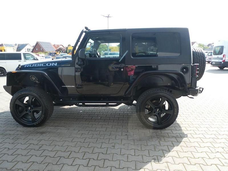 Gebraucht Jeep Wrangler Rubicon 177 PS (130 kW) 2010 Schwarz SUV